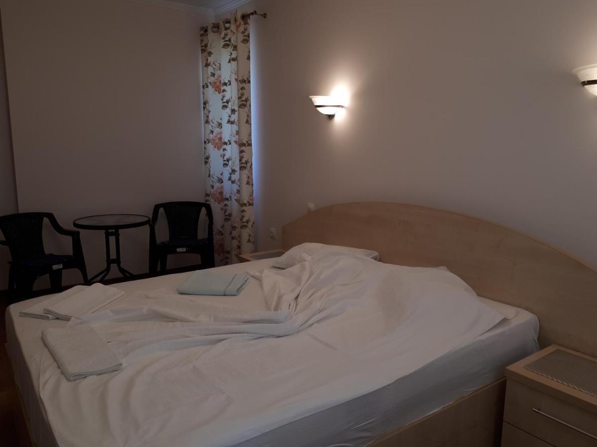 Vila "Livia" Hotel Techirghiol Kültér fotó