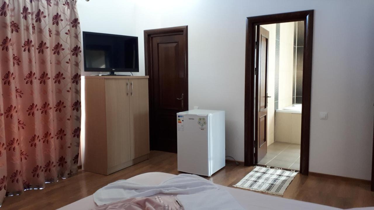 Vila "Livia" Hotel Techirghiol Kültér fotó