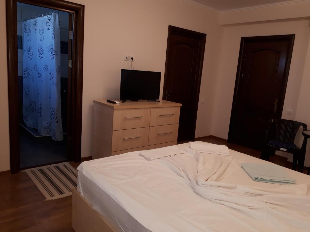 Vila "Livia" Hotel Techirghiol Kültér fotó
