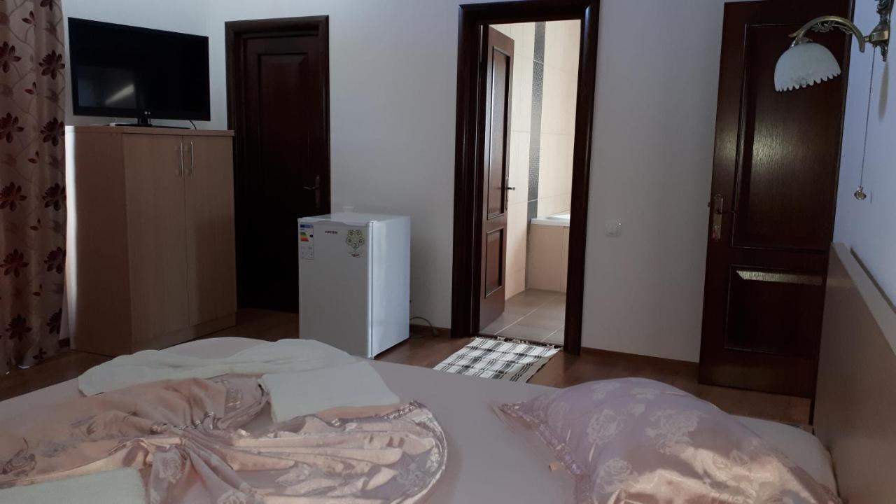 Vila "Livia" Hotel Techirghiol Kültér fotó